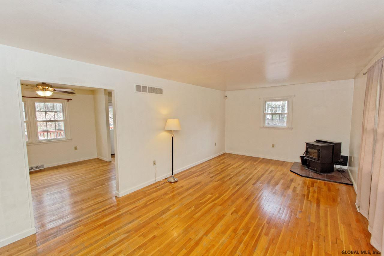 492 Palmer Road Schodack, NY 12061 - Photo 3 of 25 Photo 3