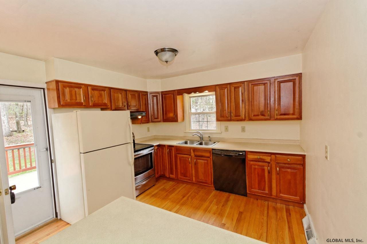 492 Palmer Road Schodack, NY 12061 - Photo 7 of 25 Photo 7