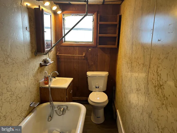 $1,200 | 210 Harrison Street, Pottsville, PA 17901