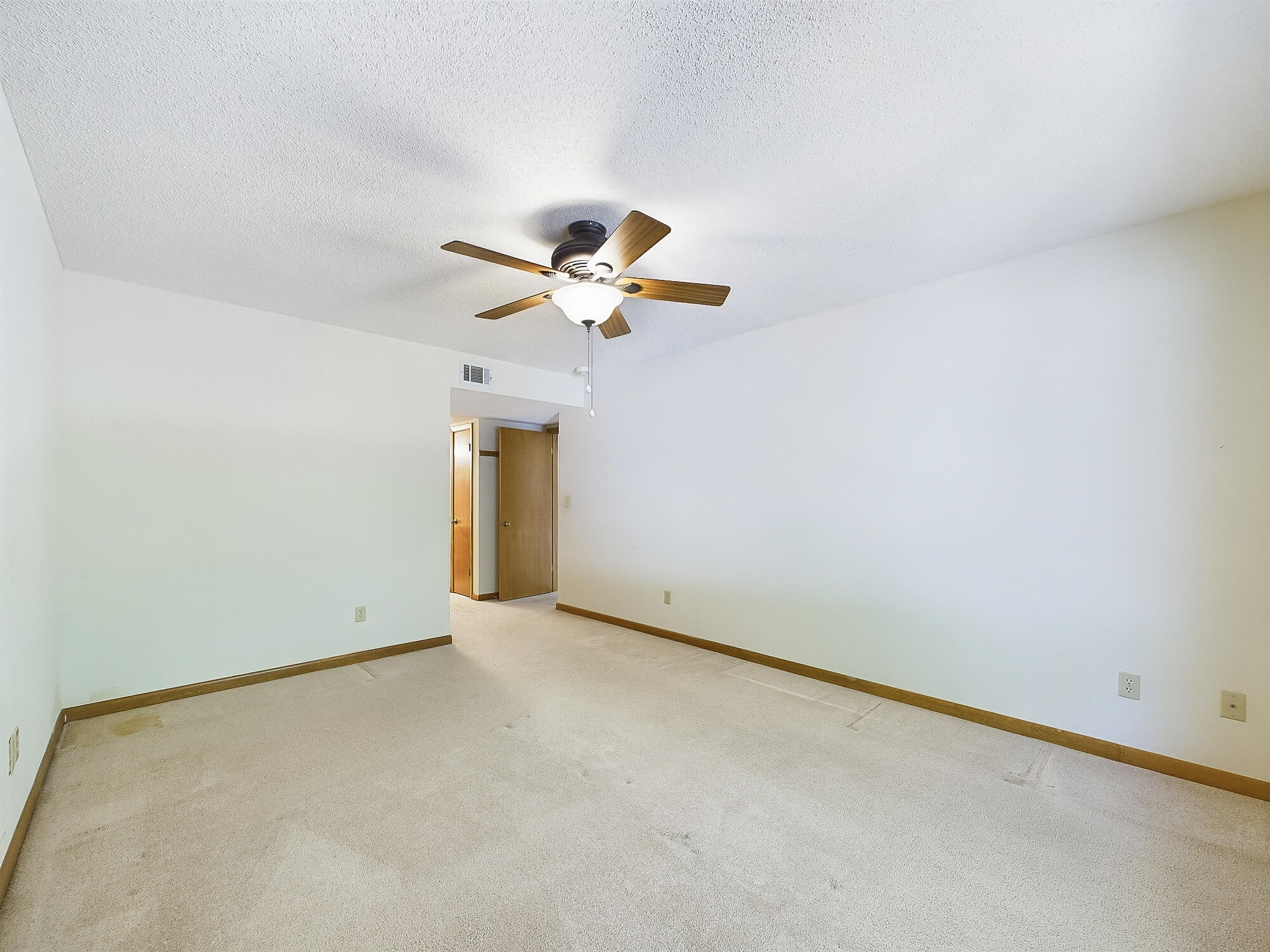 447 Springwood Way Niceville, FL 32578 - Photo 24 of 35 Primary Bedroom