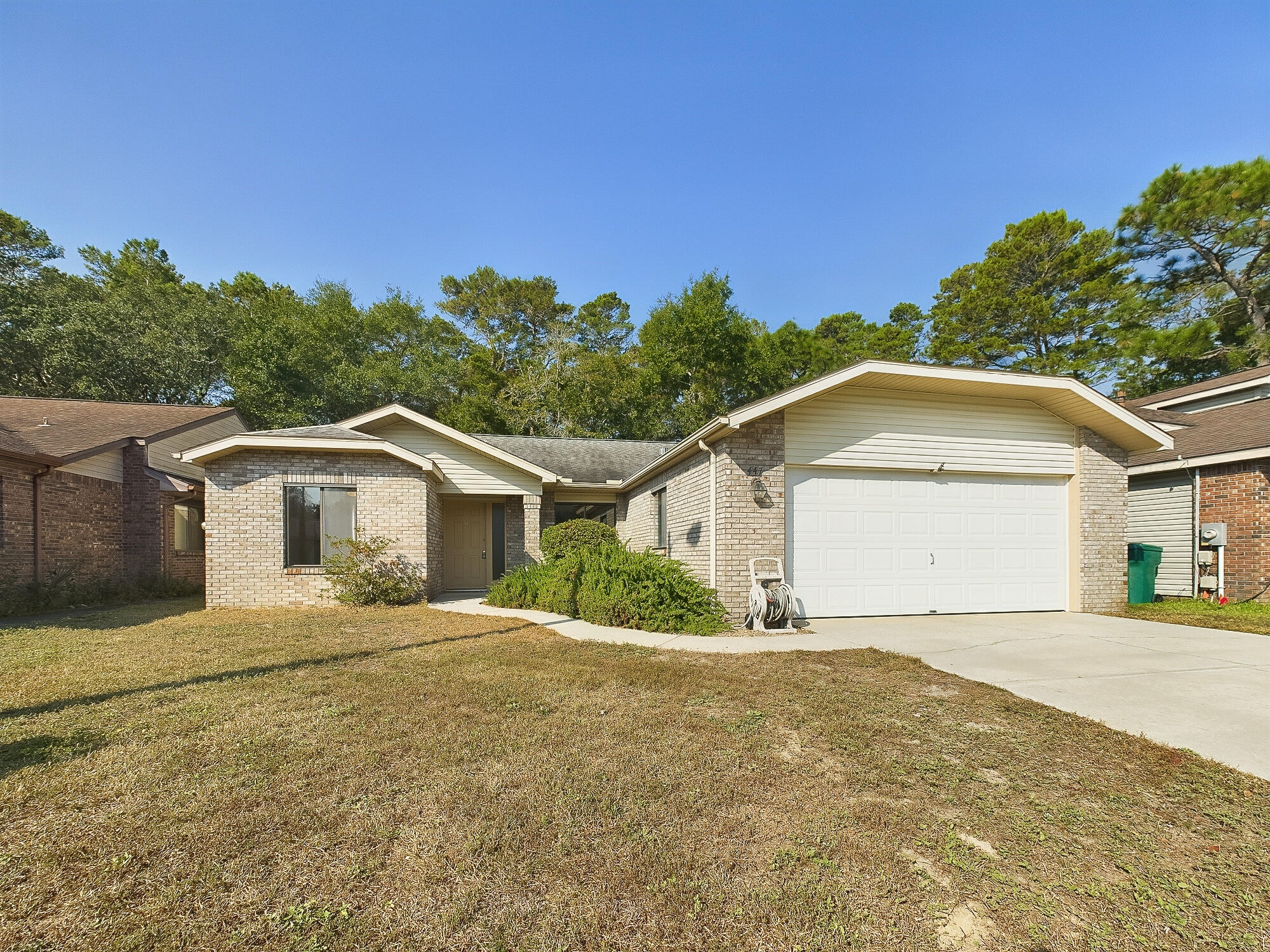 447 Springwood Way Niceville, FL 32578 - Photo 34 of 35 Front