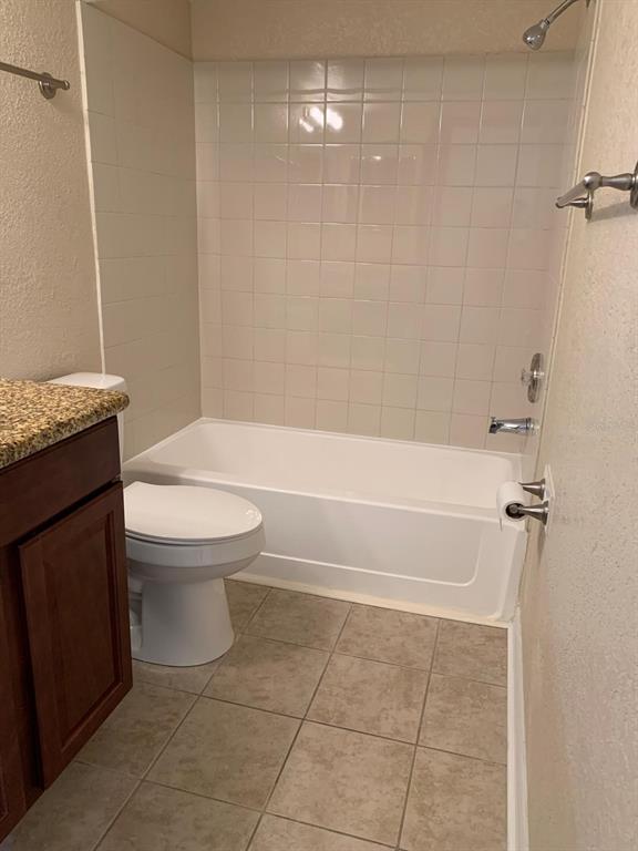 5112 Conroy Road, Unit 14 Orlando, FL 32811 - Photo 10 of 19 Gallery Image 10