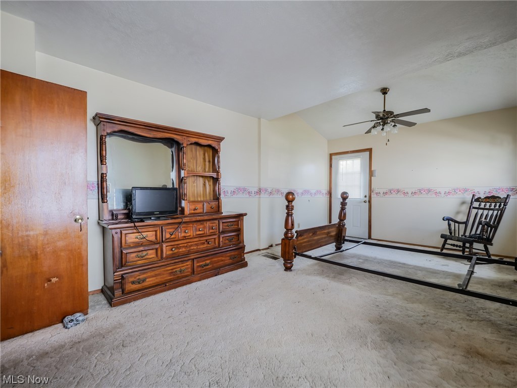 7913 Spring Garden Road Cleveland, OH 44129 - Photo 16 of 30