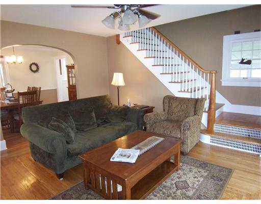 105 North Kensington Place Springfield, OH 45504 - Photo 2 of 12