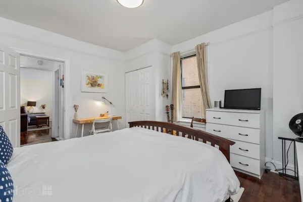 $2,300 | 39-75 56th Street, Unit 2A | Woodside