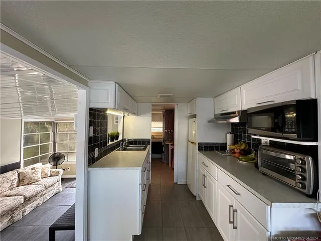 $162,000 | 10725 South Ocean Drive, Unit 68, Jensen Beach, FL 34957