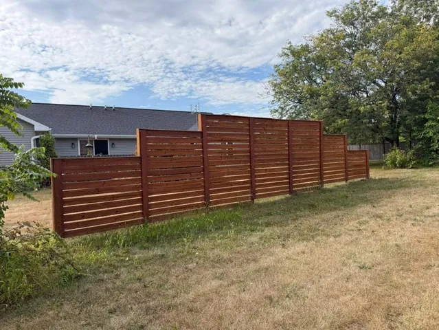 $290,000 | 302 Mockingbird Lane, Le Roy, IL 61752