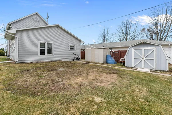 $179,900 | 428 West 10th Street, Kaukauna, WI 54130