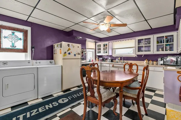 $179,900 | 428 West 10th Street, Kaukauna, WI 54130