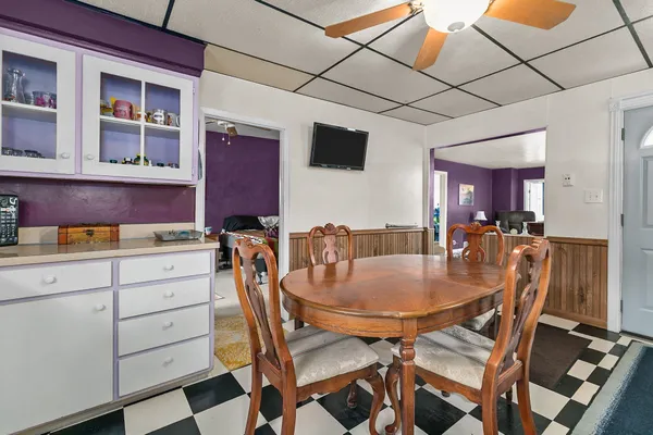 $179,900 | 428 West 10th Street, Kaukauna, WI 54130