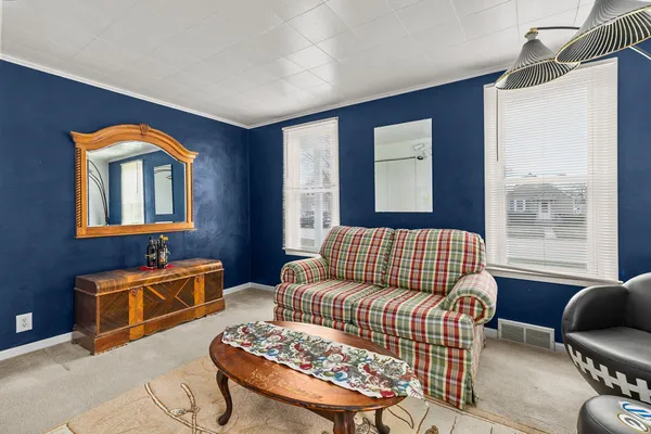 $179,900 | 428 West 10th Street, Kaukauna, WI 54130