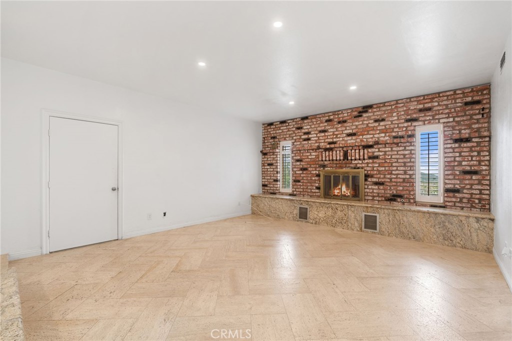 1636 Devore Road San Bernardino, CA 92407 - Photo 18 of 47