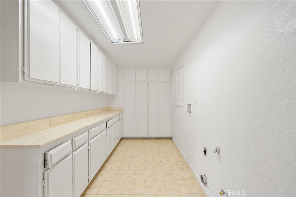 1636 Devore Road San Bernardino, CA 92407 - Photo 19 of 47