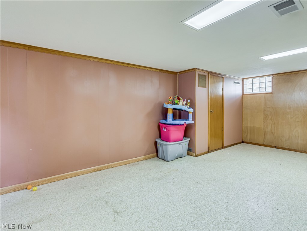 4104 Snow Road Cleveland, OH 44134 - Photo 16 of 19