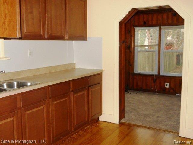 2161 Ridgemont Road Grosse Pointe, MI 48236 - Photo 2 of 13 DSCN0271.JPG