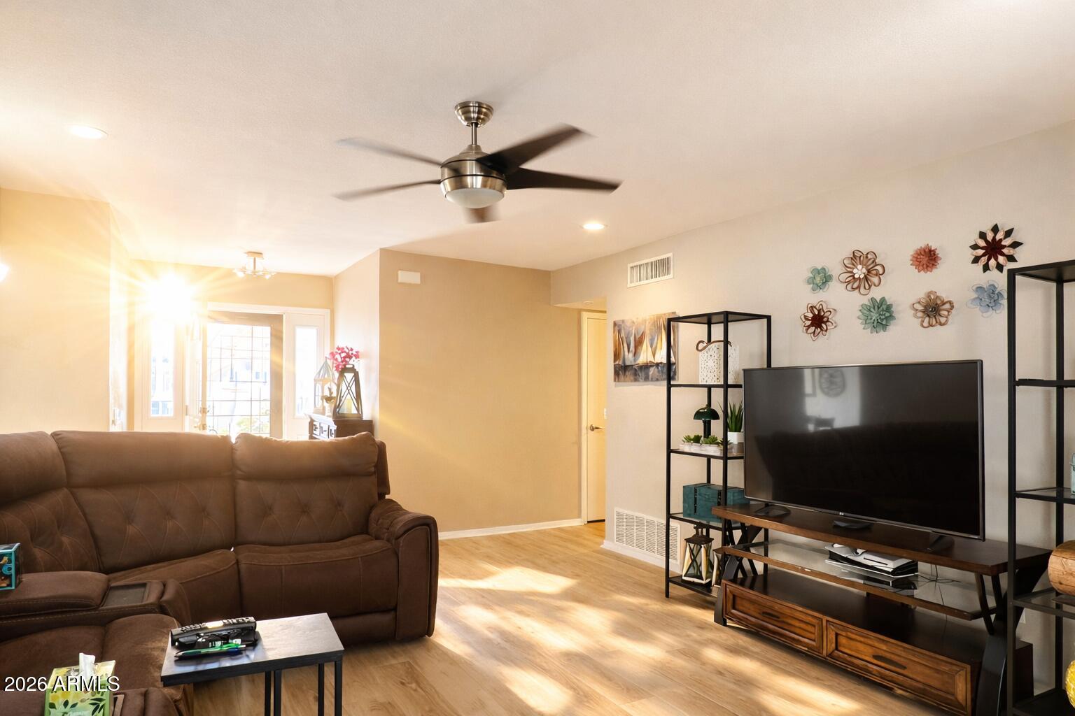 1508 East Weathervane Lane Tempe, AZ 85283 - Photo 4 of 18 E77D53C4-09DC-481A-BC43-1F2A1A959FDF