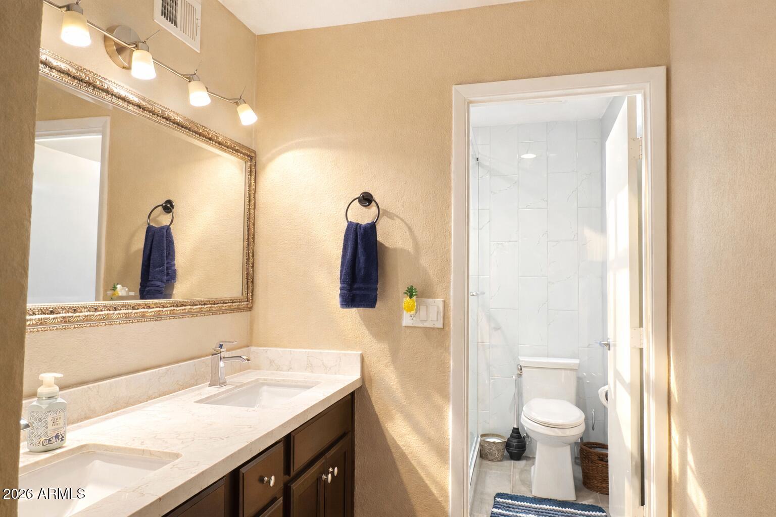 1508 East Weathervane Lane Tempe, AZ 85283 - Photo 10 of 18 DF58E8CF-2765-4130-ABB6-B04D18E9996C