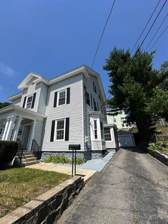 $3,700 | 7 Buxton Court, Unit 7, Andover, MA 01810