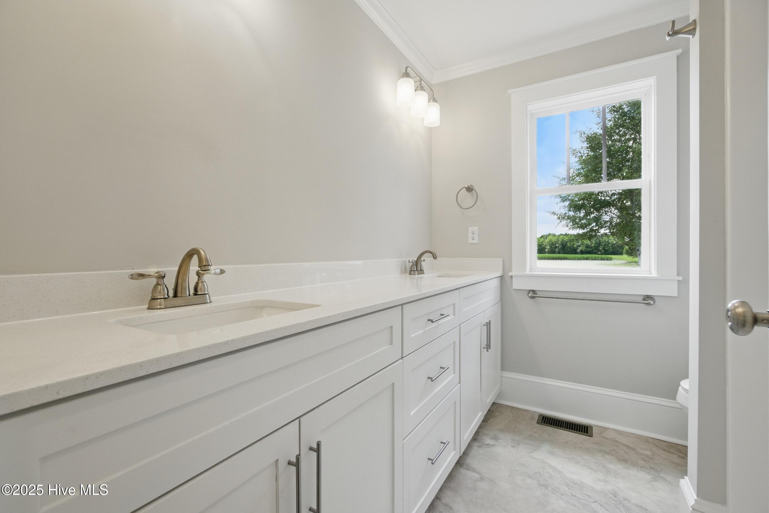 257 Evans-Bass Road Edenton, NC 27932 - Photo 22 of 51 Full Bath downstairs. Double sinks, walk-in shower