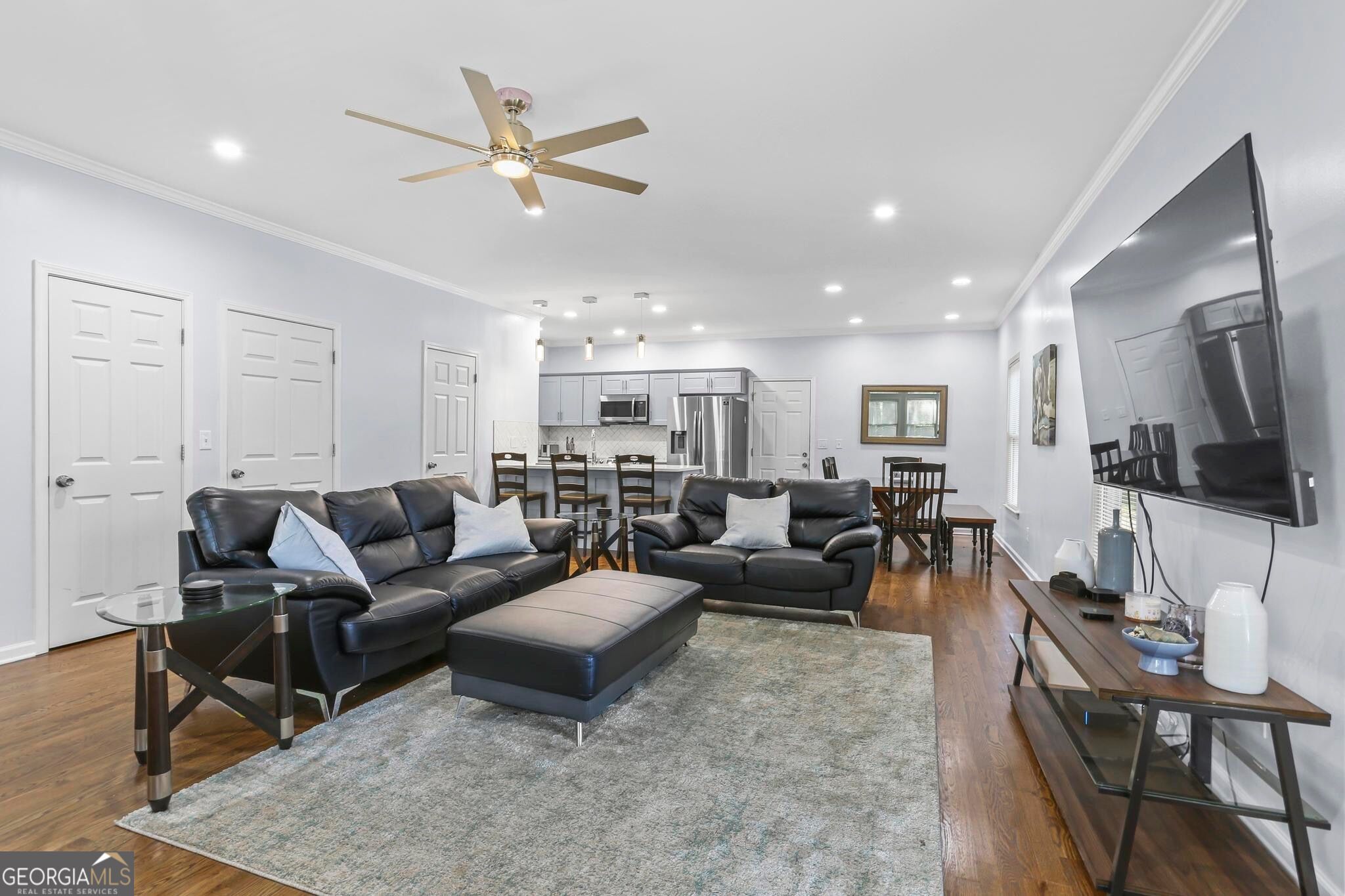 687 Windsor Street Southwest Atlanta, GA 30310 - Photo 2 of 31 Gallery Image 2