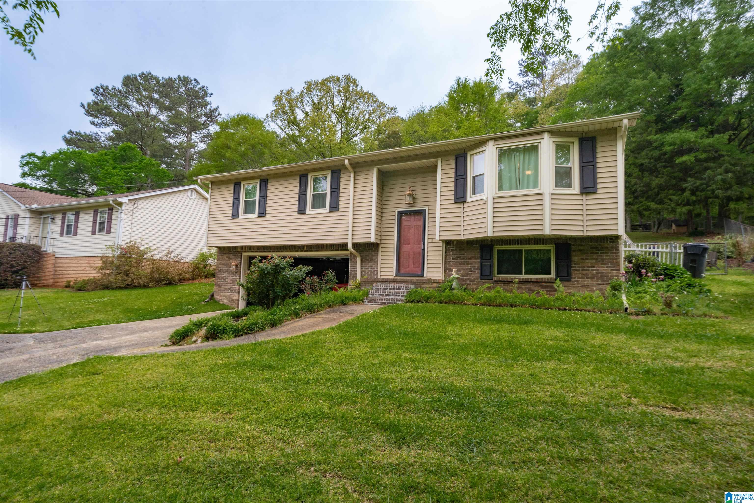 6425 Tyler Loop Road Pinson, AL 35126 - Photo 2 of 21