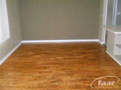 6031 Crown Flint, MI 48506 - Photo 5 of 10 20165866-4.JPG