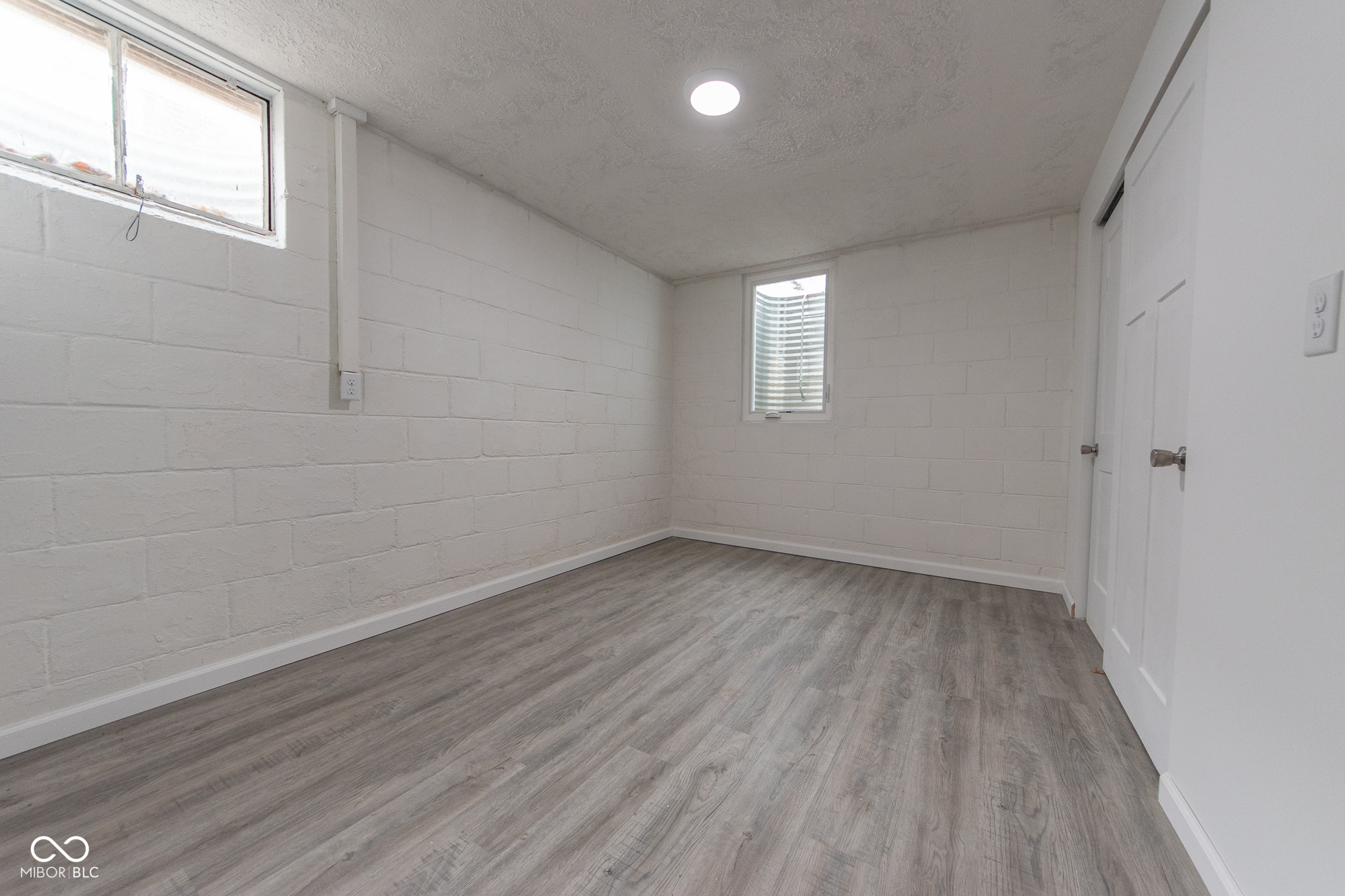 2429 Washington Street Columbus, IN 47201 - Photo 18 of 27