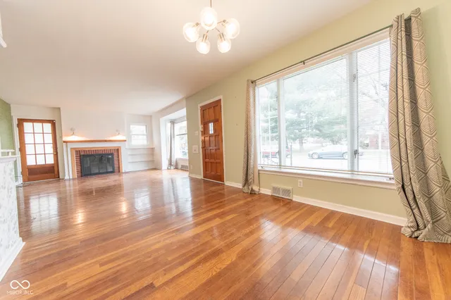 $254,999 | 2429 Washington Street, Columbus, IN 47201