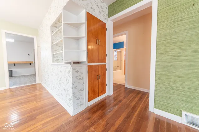 $254,999 | 2429 Washington Street, Columbus, IN 47201