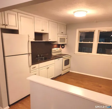 $1,495 | 53 Hiltbrand Road, Unit 310, Bristol, CT 06010