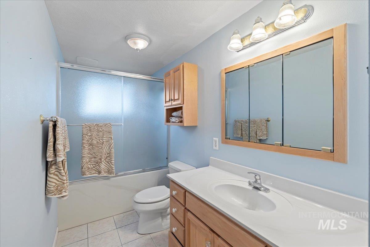 2303 North Locust Grove Road Kuna, ID 83634 - Photo 19 of 32