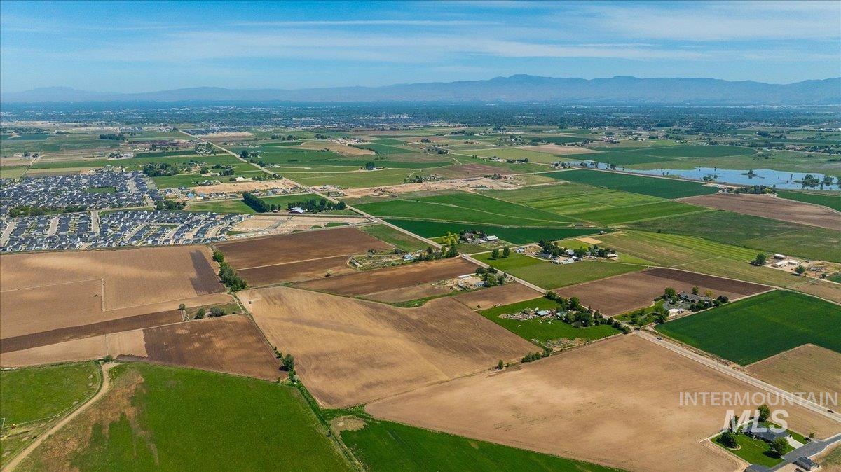 2303 North Locust Grove Road Kuna, ID 83634 - Photo 27 of 32