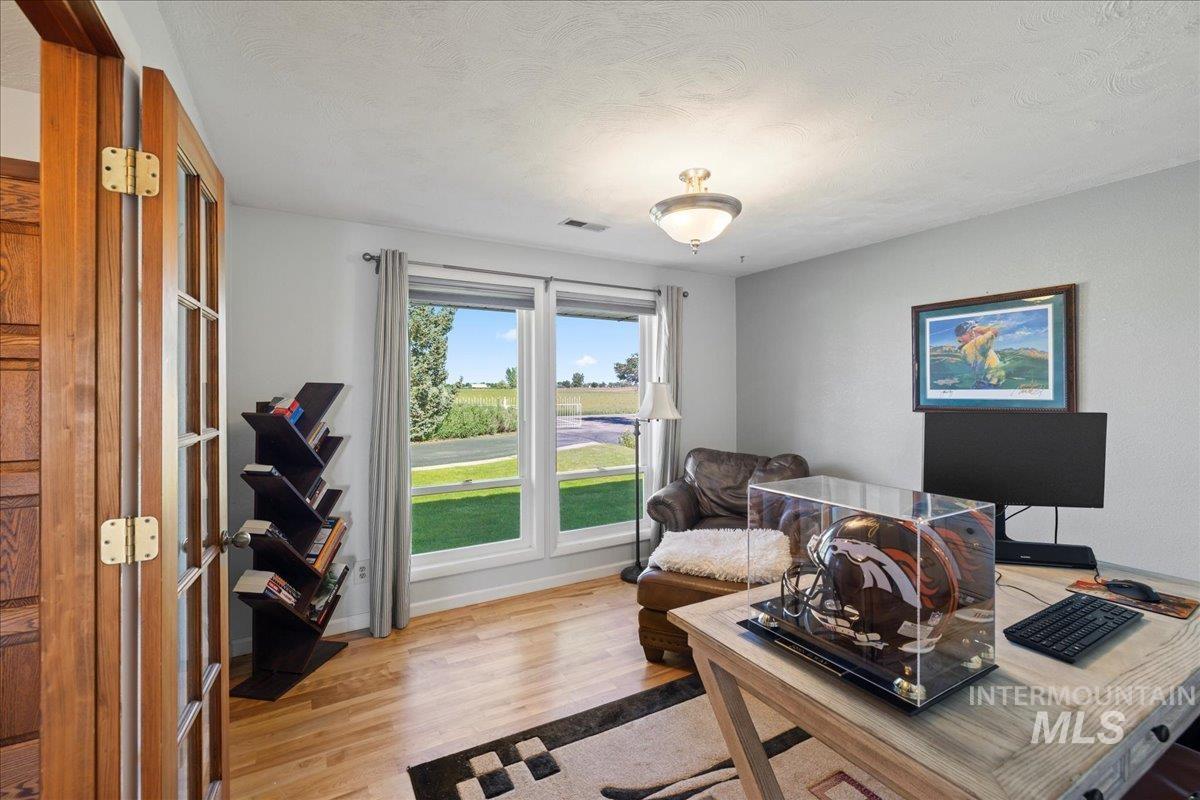 2303 North Locust Grove Road Kuna, ID 83634 - Photo 9 of 32