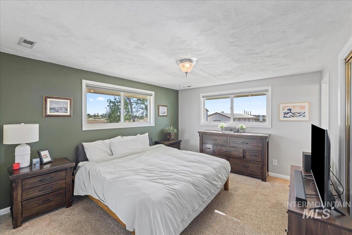 2303 North Locust Grove Road Kuna, ID 83634 - Photo 10 of 32