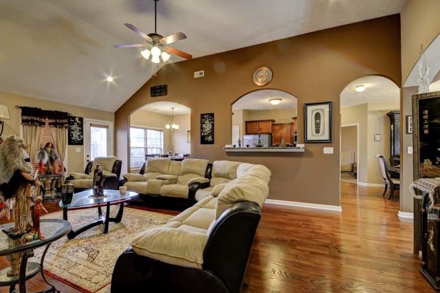 1395 Raven Road Clarksville, TN 37042 - Photo 2 of 12 Gallery Image 2