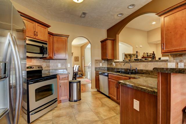 1395 Raven Road Clarksville, TN 37042 - Photo 6 of 12 Gallery Image 6