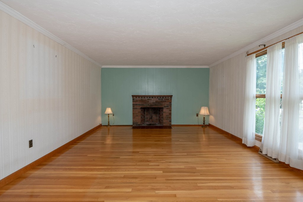 19 Myles Road Peabody, MA 01960 - Photo 8 of 30 Gallery Image 8