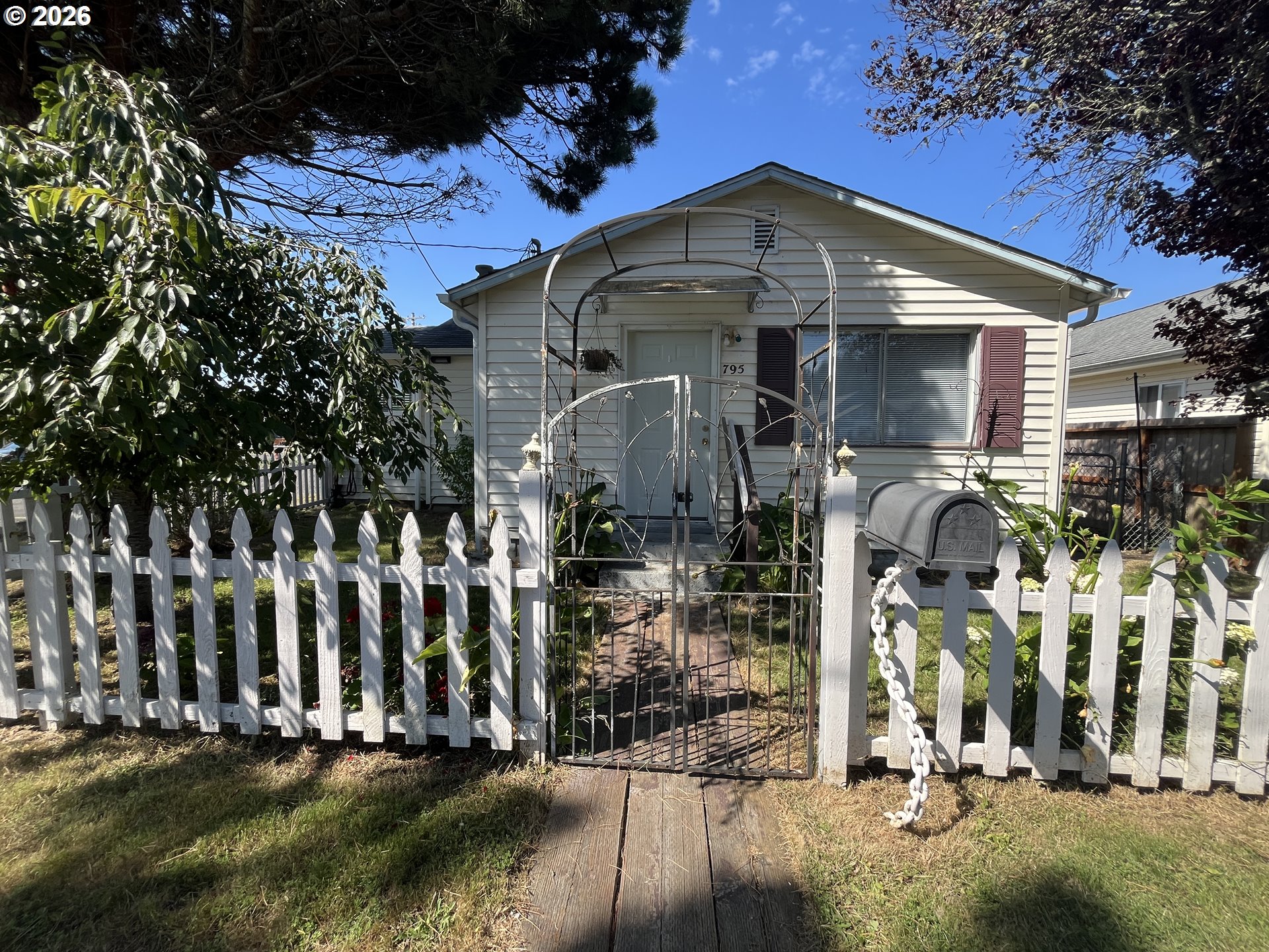 795 Laurel Avenue Reedsport, OR 97467 - Photo 2 of 41 Gallery Image 2