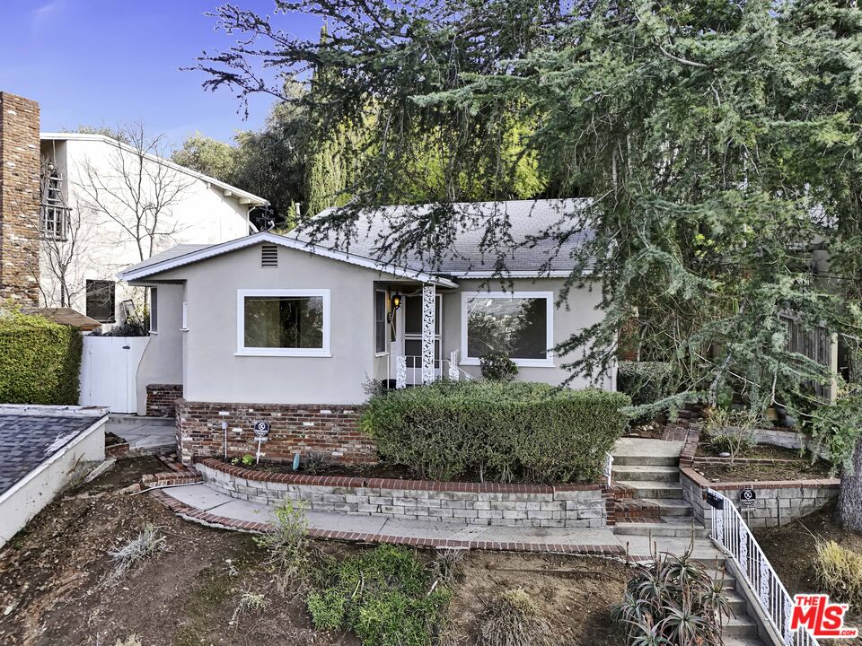 916 Highline Road Glendale, CA 91205 - Photo 1 of 57