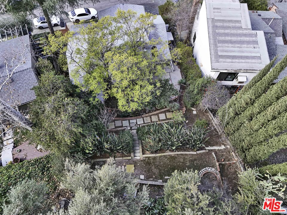 916 Highline Road Glendale, CA 91205 - Photo 11 of 57