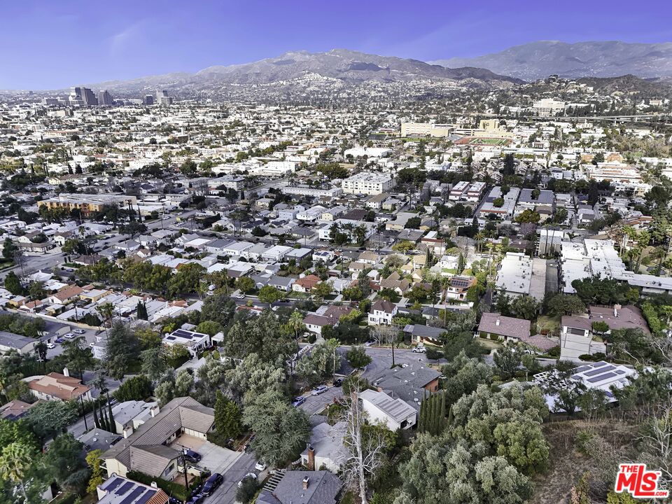 916 Highline Road Glendale, CA 91205 - Photo 15 of 57