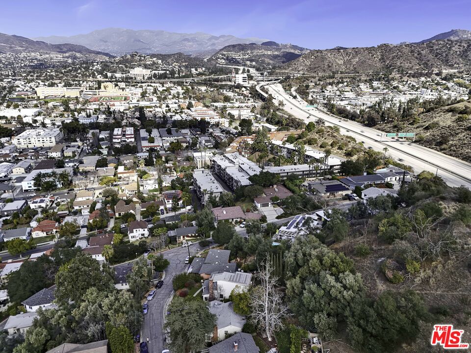 916 Highline Road Glendale, CA 91205 - Photo 17 of 57