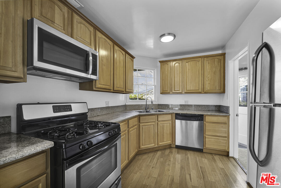 916 Highline Road Glendale, CA 91205 - Photo 37 of 57