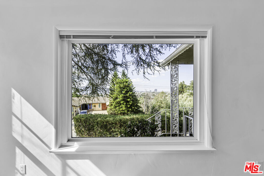 916 Highline Road Glendale, CA 91205 - Photo 41 of 57