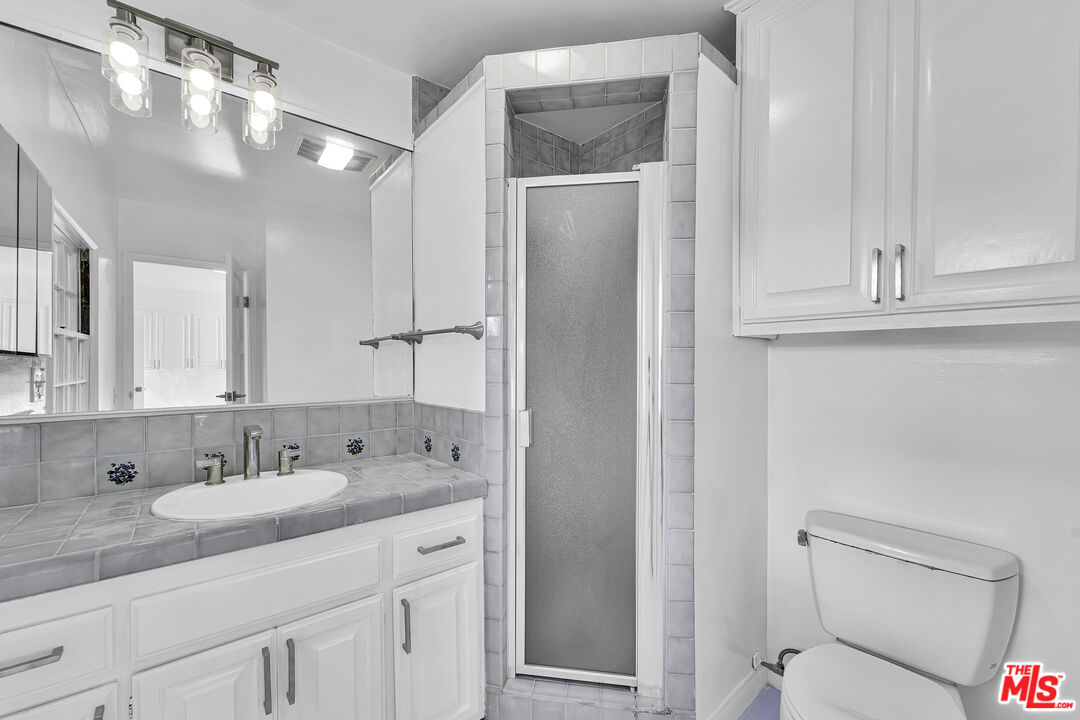 916 Highline Road Glendale, CA 91205 - Photo 45 of 57