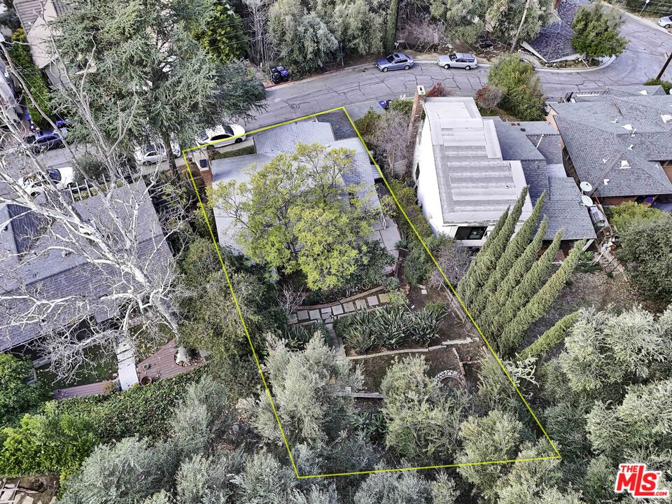 916 Highline Road Glendale, CA 91205 - Photo 8 of 57