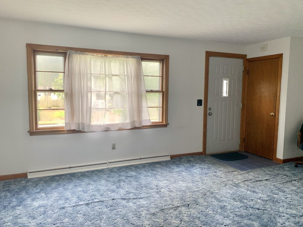 15 Foley Road Rockland, MA 02370 - Photo 3 of 25