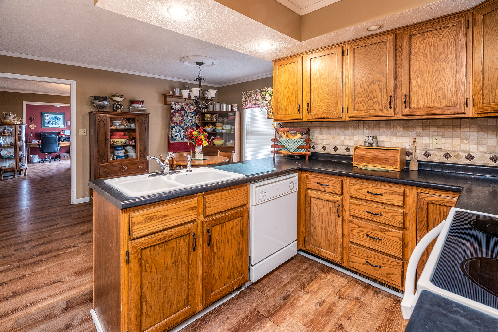 1402 Matthew Lane Marion, IL 62959 - Photo 18 of 45