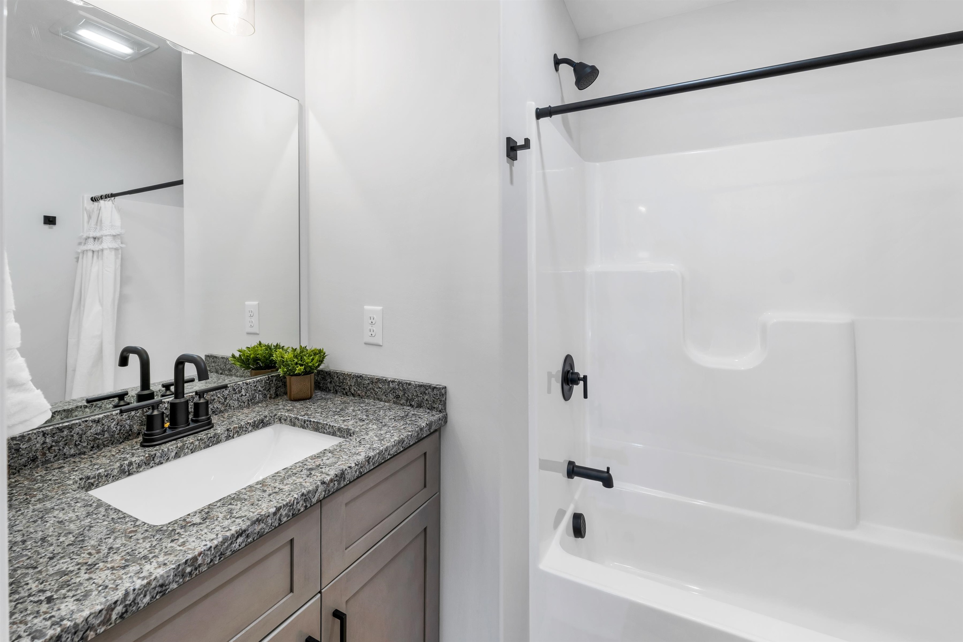 7 C Mustang Drive, Unit C Litchfield, NH 03052 - Photo 42 of 60