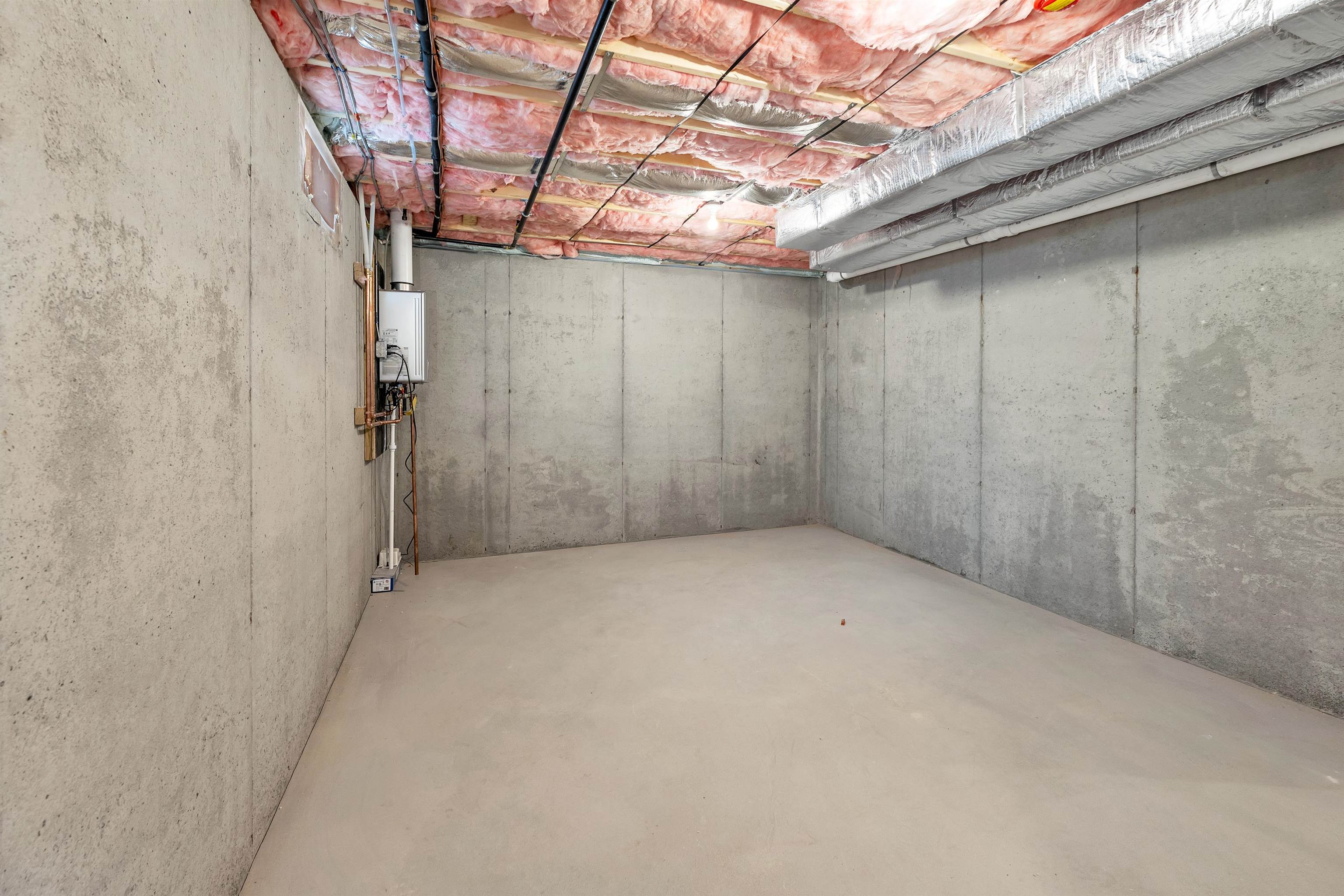 7 C Mustang Drive, Unit C Litchfield, NH 03052 - Photo 56 of 60